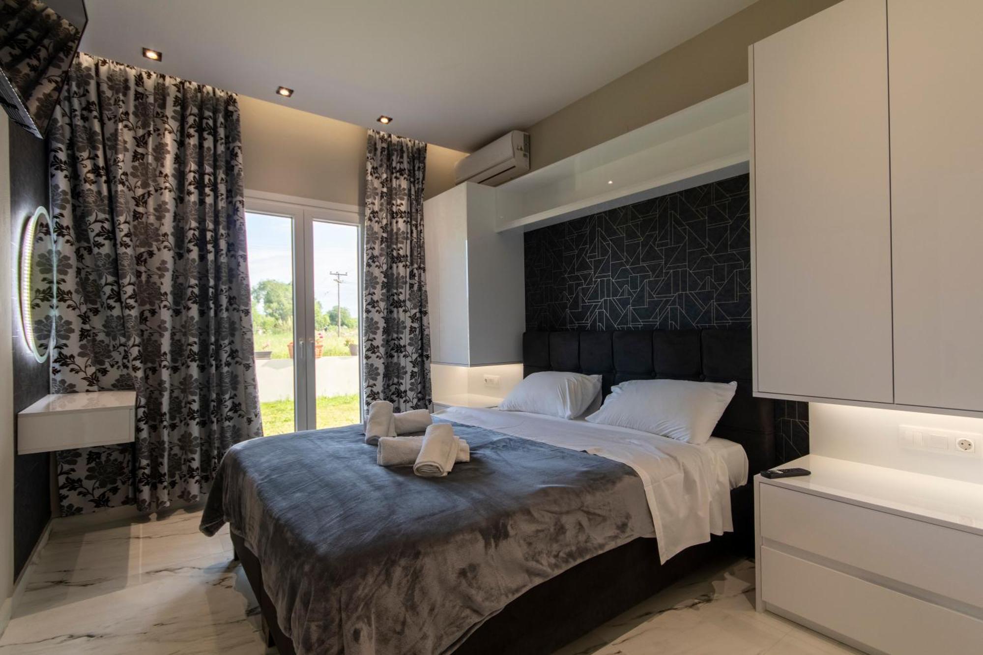 Evelina Luxury Suites In Corfu Ypsos Exterior foto